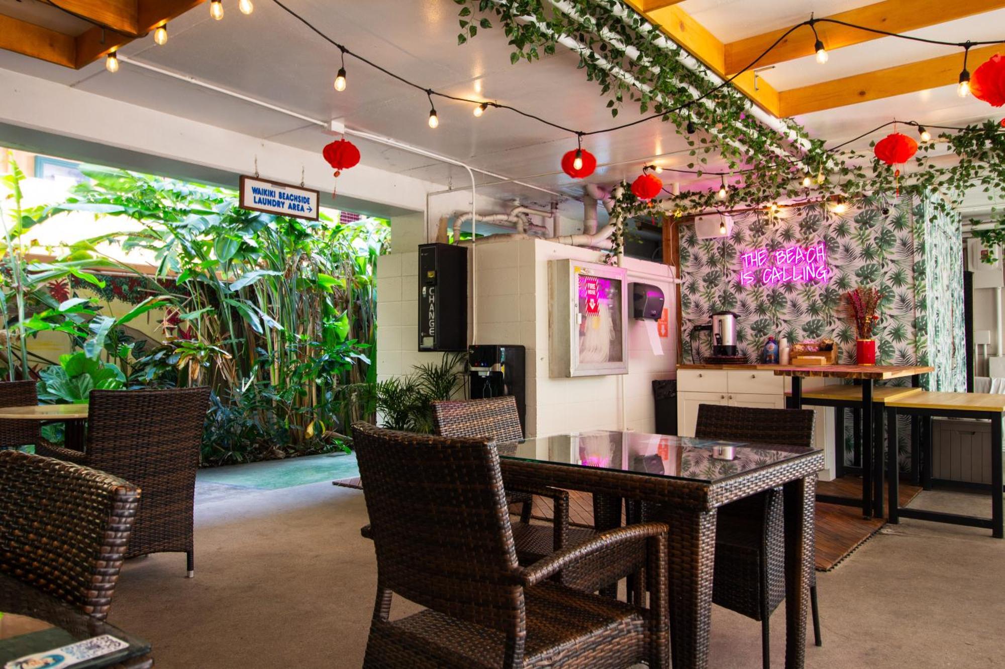 Waikiki Beachside Hostel Honolulu Eksteriør billede